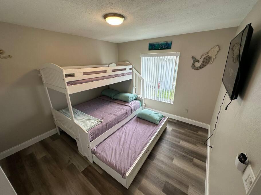 Manatee Oasis Weeki Wachee Family Fun Pool Home Spring Hill Extérieur photo