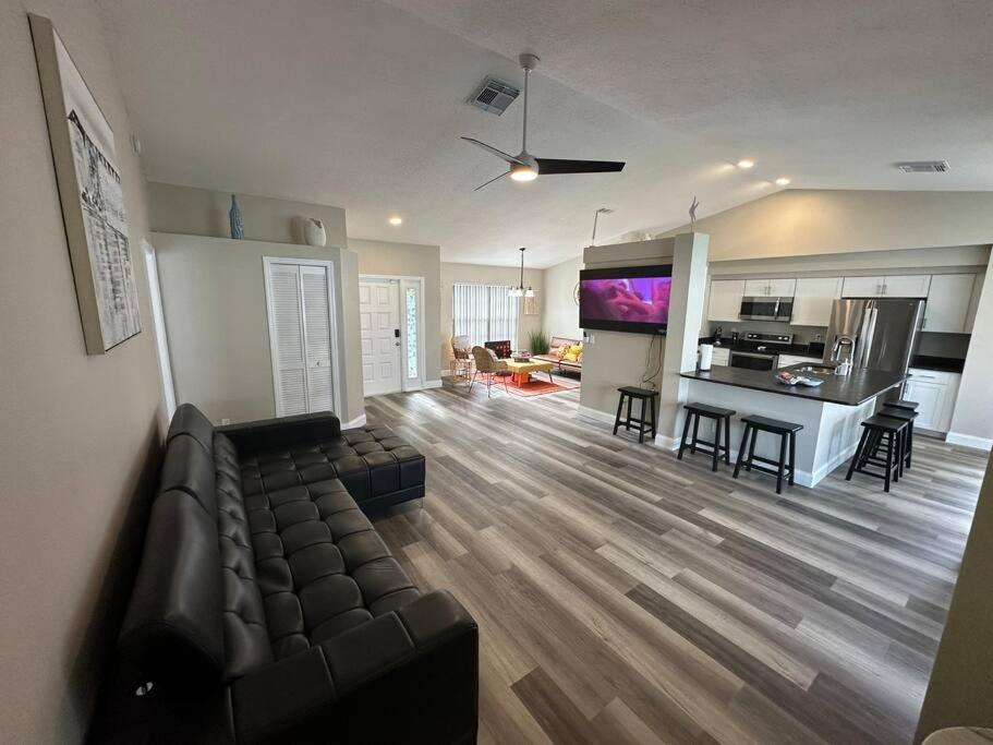 Manatee Oasis Weeki Wachee Family Fun Pool Home Spring Hill Extérieur photo