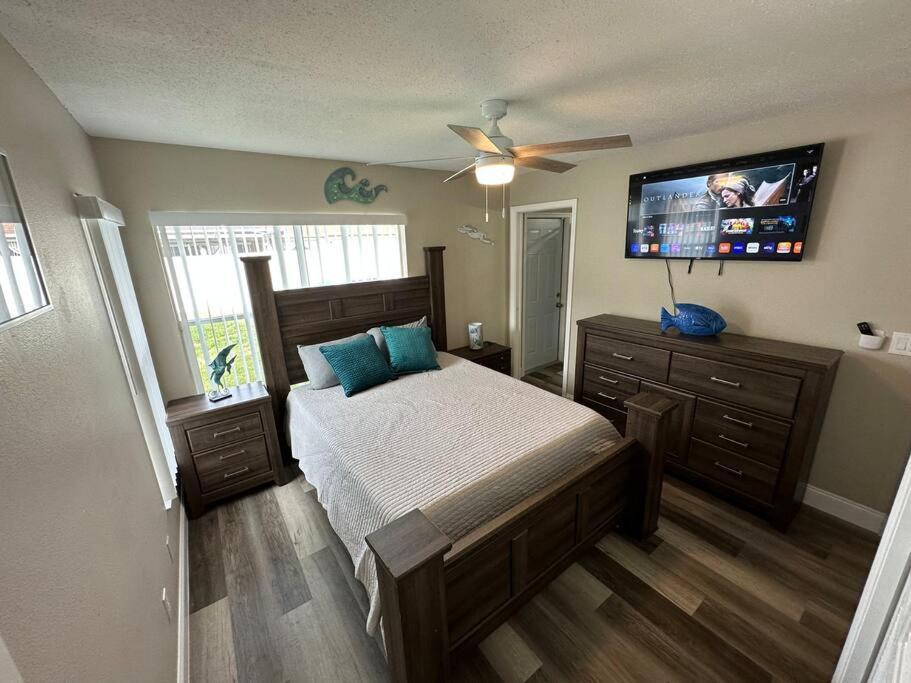 Manatee Oasis Weeki Wachee Family Fun Pool Home Spring Hill Extérieur photo